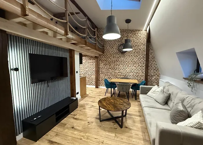 Loft In The Center By Kobiela קטוביץ