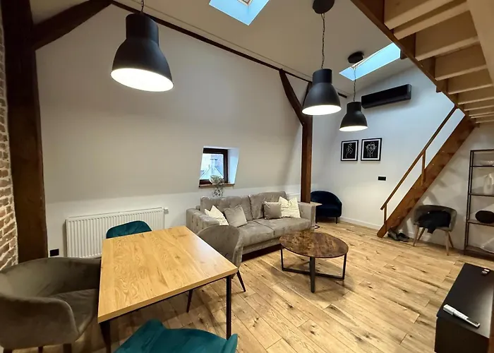 Loft In The Center By Kobiela קטוביץ